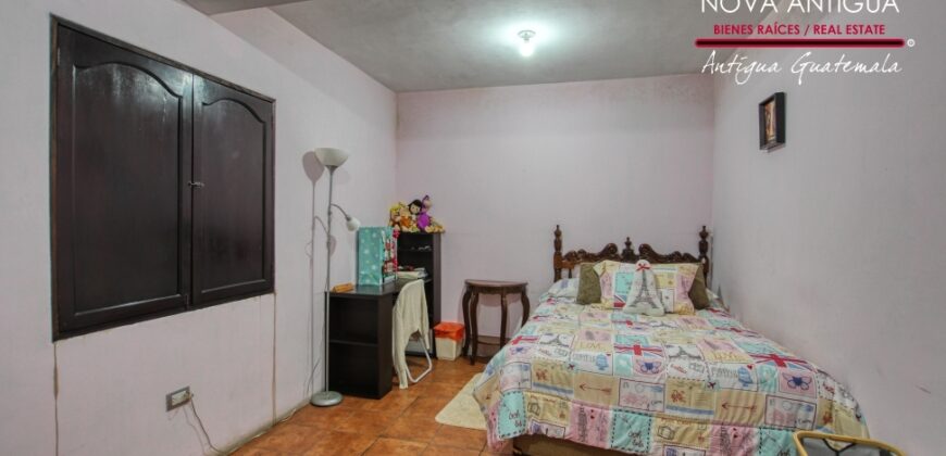 J128 – Ample property for rent in private residental