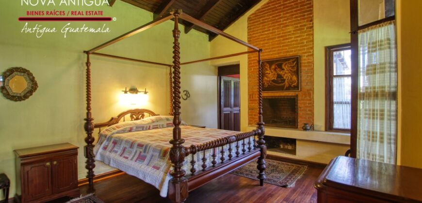 A4225 – Hermosa propiedad colonial en renta cerca de ruinas
