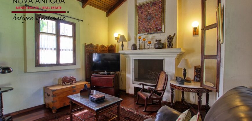 A4225 – Beautiful colonial property for short-term rentals