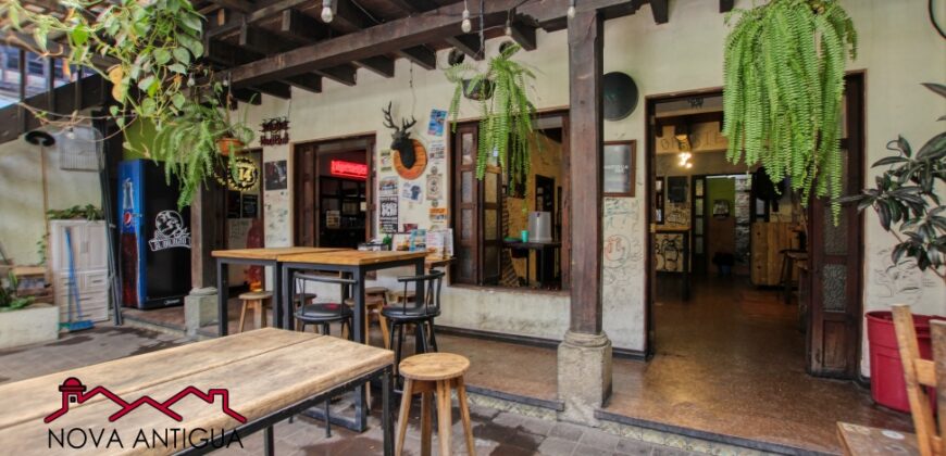 A4230 – Commercial property in Antigua Guatemala