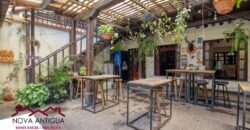 A4230 – Propiedad comercial en el casco de Antigua Guatemala