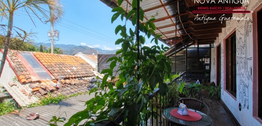 A4230 – Propiedad comercial en el casco de Antigua Guatemala