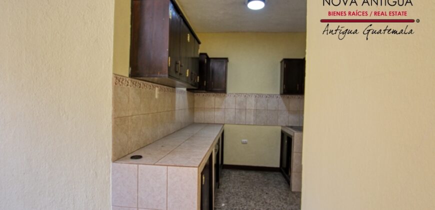 N42 – Casa de esquina en el area de San Gaspar Vivar