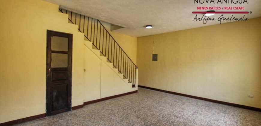 N42 – Casa de esquina en el area de San Gaspar Vivar