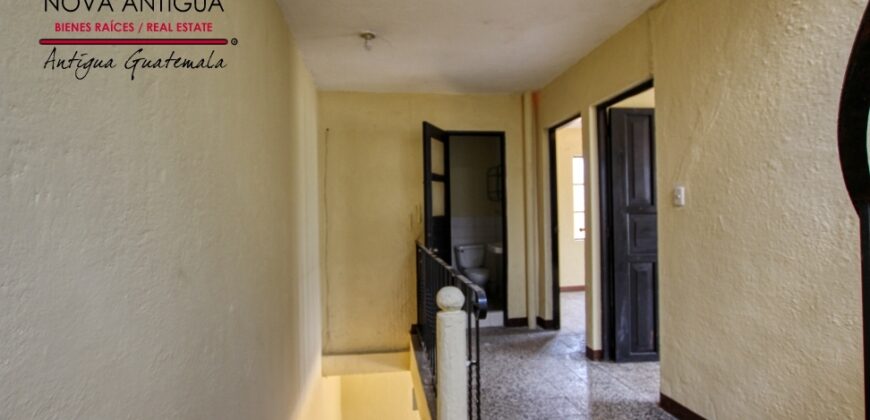 N42 – Corner House in the San Gaspar Vivar Area