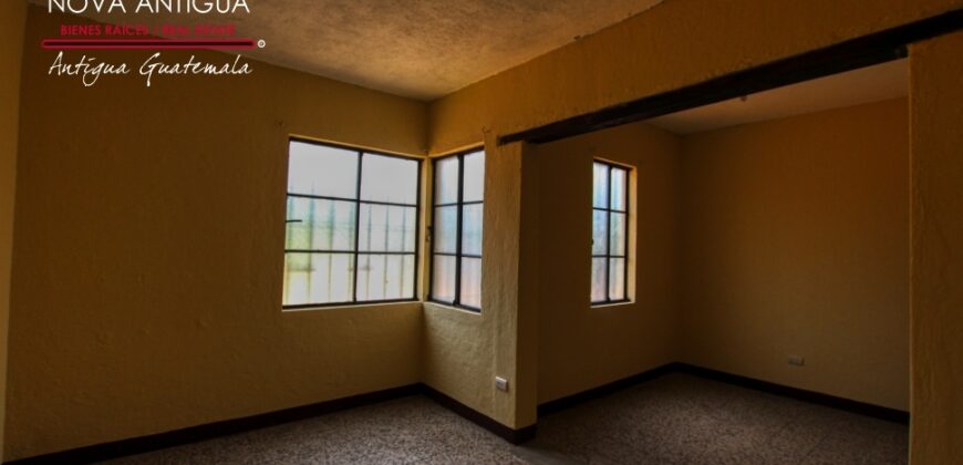 N42 – Corner House in the San Gaspar Vivar Area