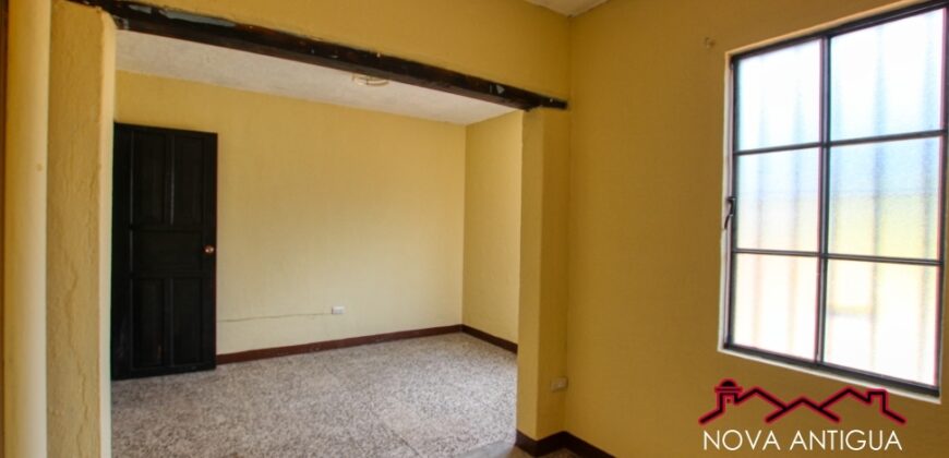 N42 – Casa de esquina en el area de San Gaspar Vivar