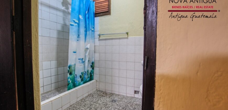 N42 – Corner House in the San Gaspar Vivar Area