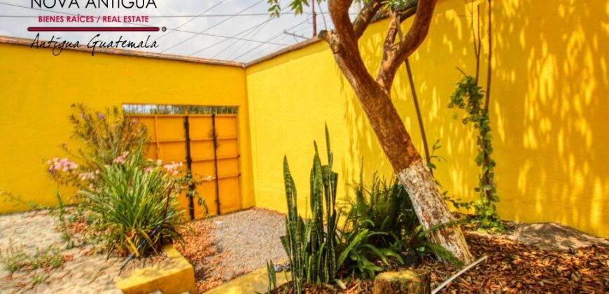 N42 – Corner House in the San Gaspar Vivar Area