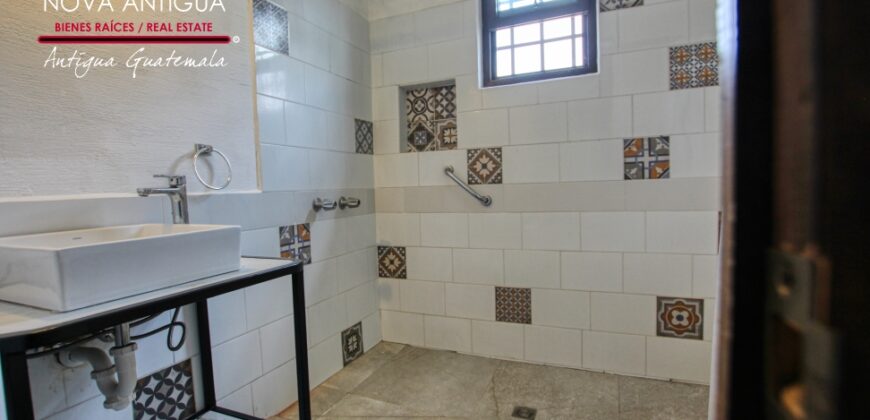 D289- House for rent in residential area