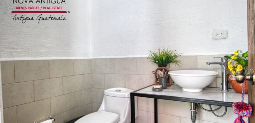 D289- House for rent in residential area