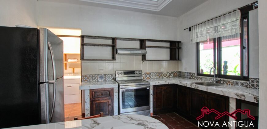 D289- House for rent in residential area