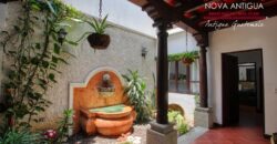B144 – Beautiful house within a residential area in the Calvario area