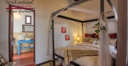 B144 – Beautiful house within a residential area in the Calvario area