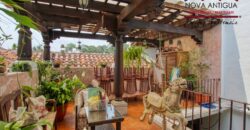 B145 – Beautiful furnished and equipped house in a condominium