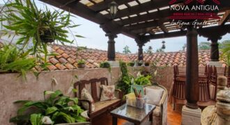 B145 – Beautiful furnished and equipped house in a condominium