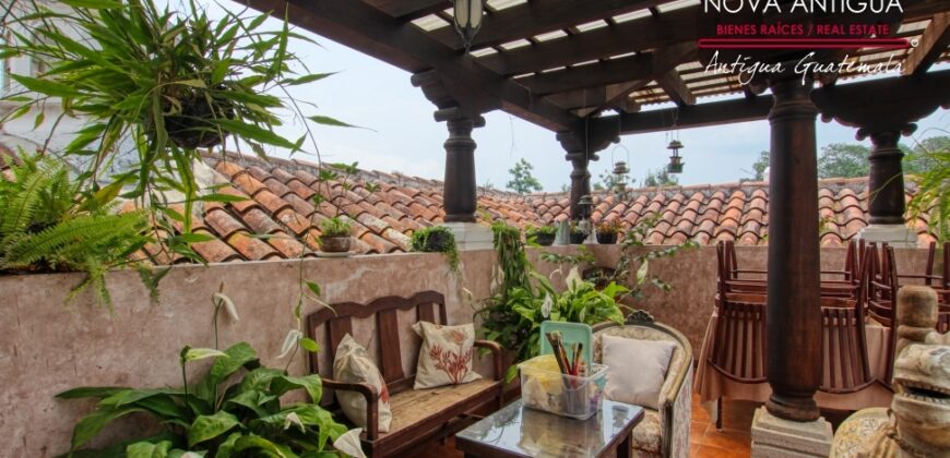 B145 – Beautiful furnished and equipped house in a condominium