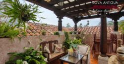 B145- Bonita casa amueblada y equipada en condominio