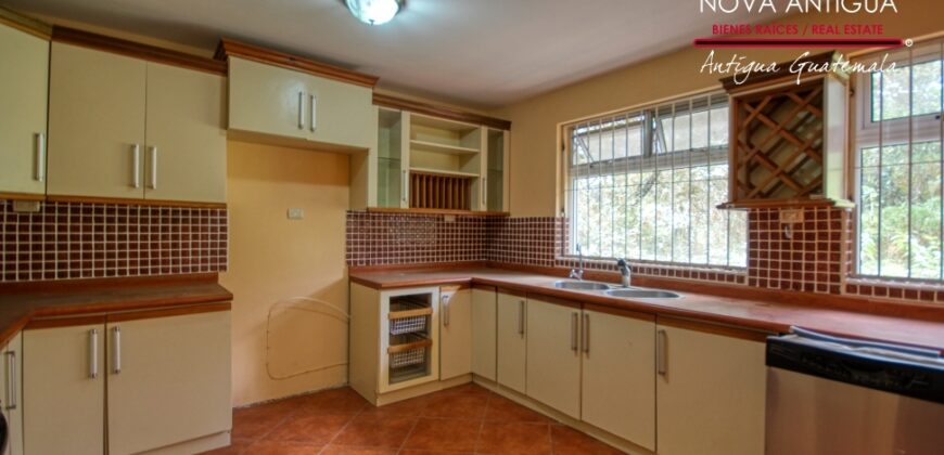 SL22 – Exclusive property deal for sale