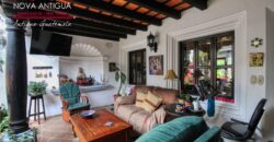 A4231 – Beautiful house within walking distance of Central Park
