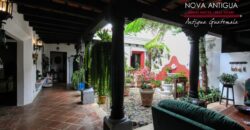 A4231 – Beautiful house within walking distance of Central Park
