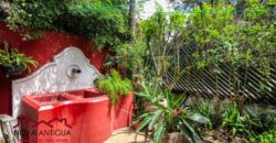 A4231 – Beautiful house within walking distance of Central Park