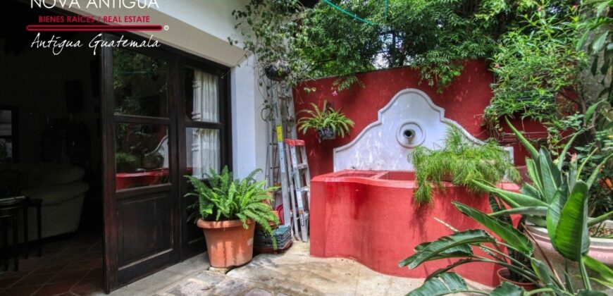 A4231 – Bonita casa a poca distancia del parque Central