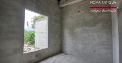 B146 -Bonita casa en construccion en el area del Calvario