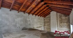 B146 -Bonita casa en construccion en el area del Calvario