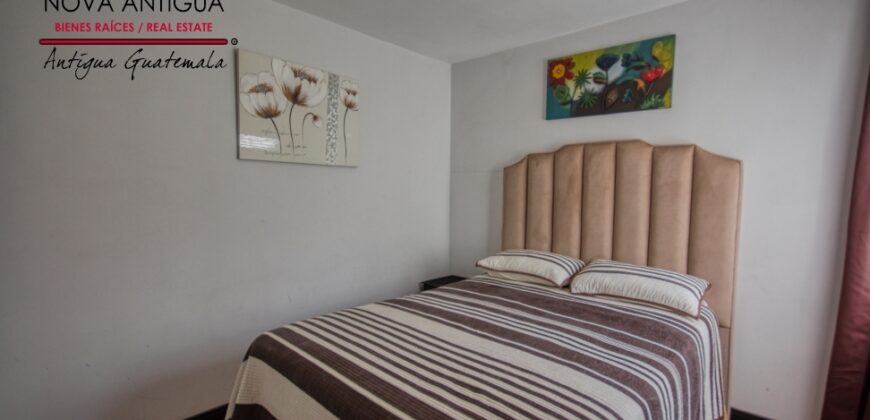 R30 – Linda casa amueblada y equipada en el area de Ciudad Vieja