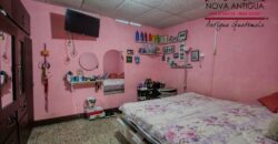 A4233 – Large rental option with views of the ruins