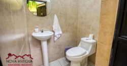 A4233 – Large rental option with views of the ruins