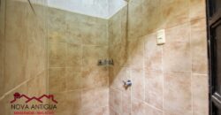 A4233 – Large rental option with views of the ruins