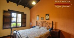 I73- Acogedora casa en condominio en San Pedro Las Huertas