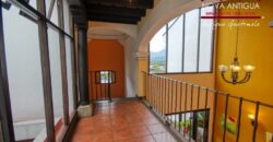 I73- Acogedora casa en condominio en San Pedro Las Huertas