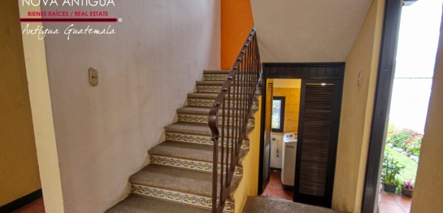 I73- Acogedora casa en condominio en San Pedro Las Huertas