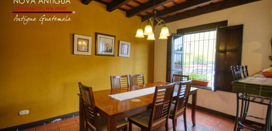 I73- Acogedora casa en condominio en San Pedro Las Huertas