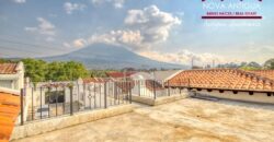 N43 – Beautiful 3 Apartment Complex for Sale