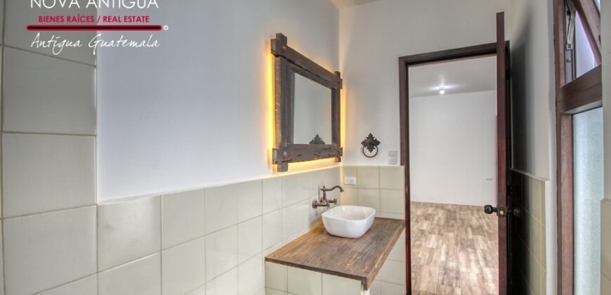 N43 – Beautiful 3 Apartment Complex for Sale