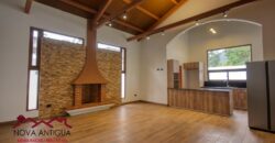 H111 – Hermosa casa en San Pedro el Alto