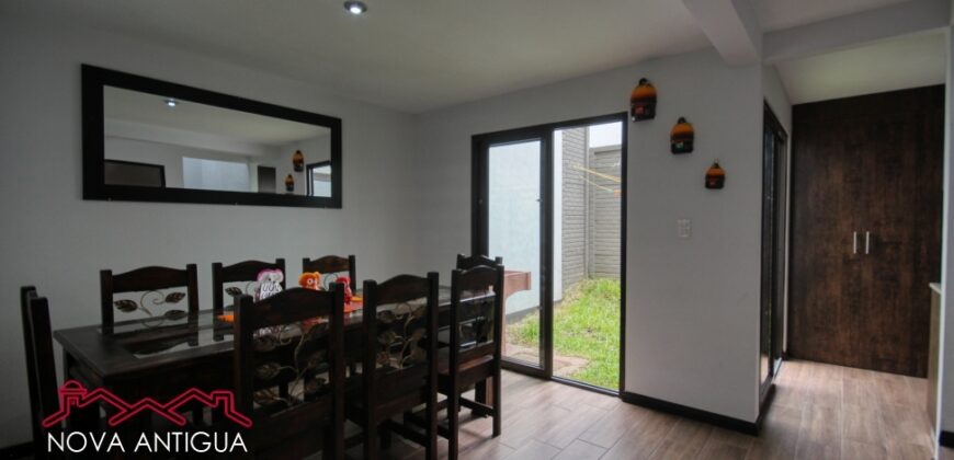 R31- Beautiful house for rent completely furnished