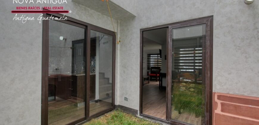 R31- Beautiful house for rent completely furnished