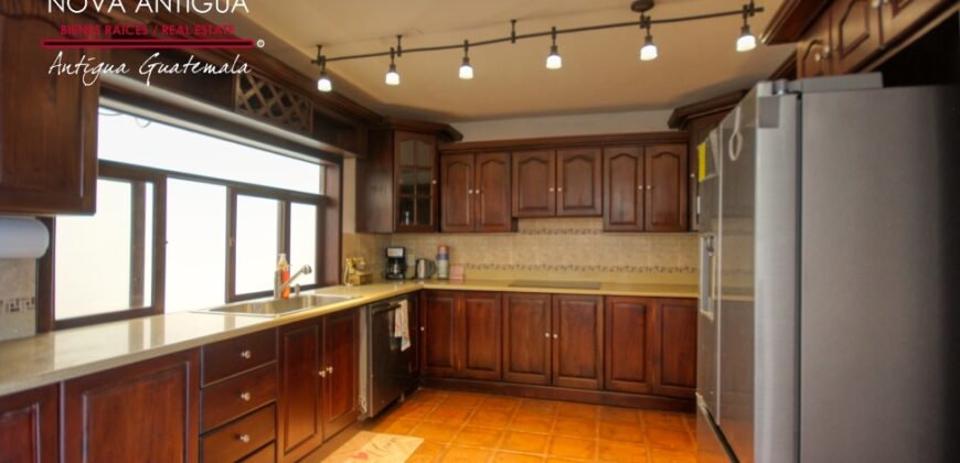 J134 – Incredible sale option in the Ciudad Vieja area