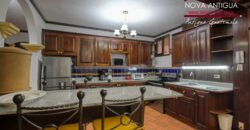 A4234 – Cozy apartment in the Center of Antigua