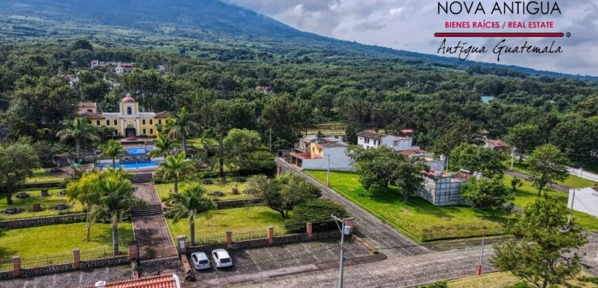 R374 – Land for sale in Antigua Gardens