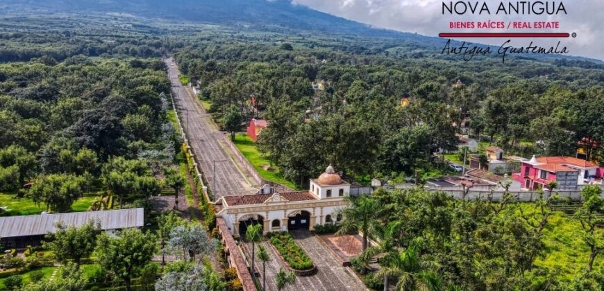 R374 – Land for sale in Antigua Gardens