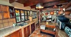 A260 – Casa en renta de 3 habitaciones amueblada.