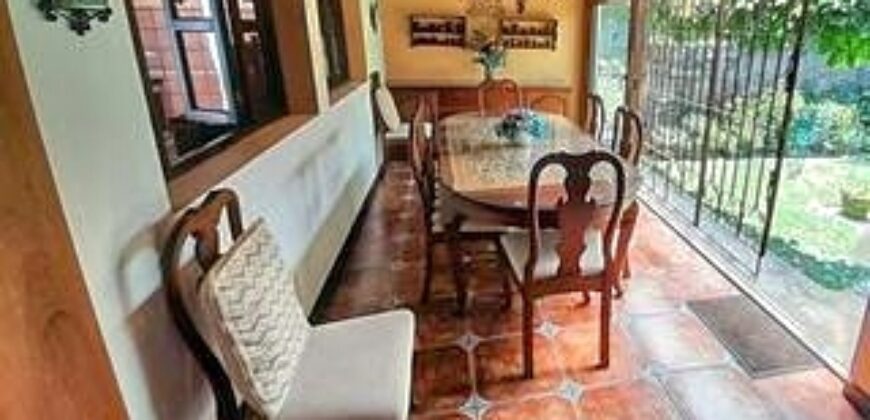 A260 – Furnished 3-bedroom house for rent