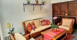 A260 – Casa en renta de 3 habitaciones amueblada.