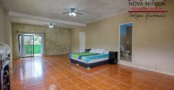 J135 – Casa en venta en Villas de Santiago.